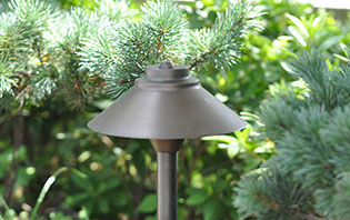 AL2 landscape path light. Solid brass